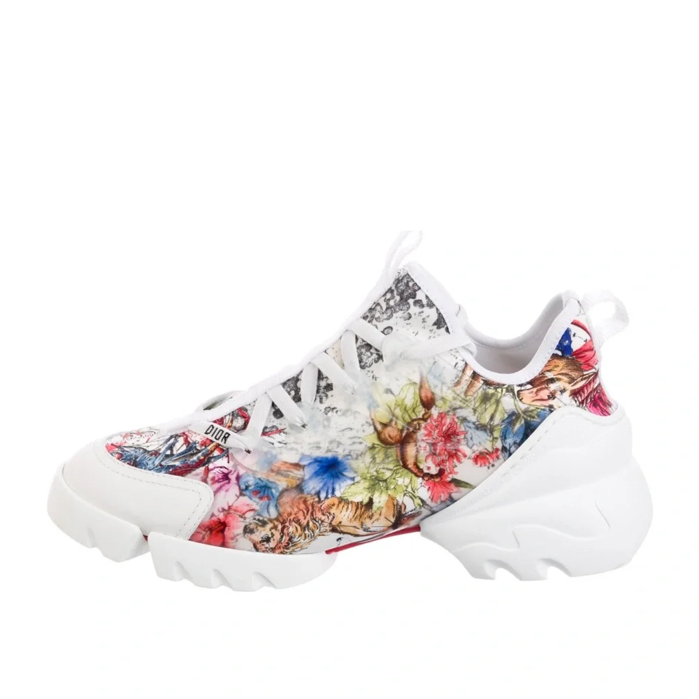 Dior D connect sneaker 9.5 with box zodiac print